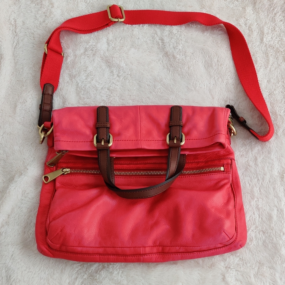 🍃 Fossil Explorer Crossbody